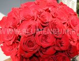 "Алые паруса" - букет из 35 красных роз