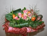 "Мирабэль" - букет из роз и тюльпанов